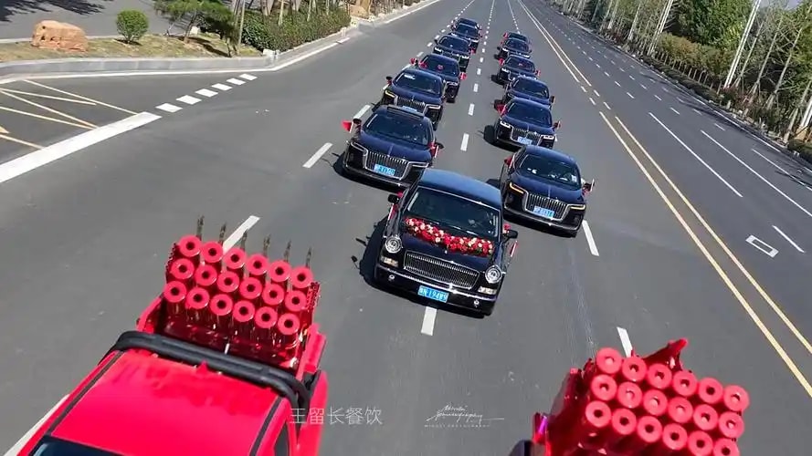 航拍+地面录